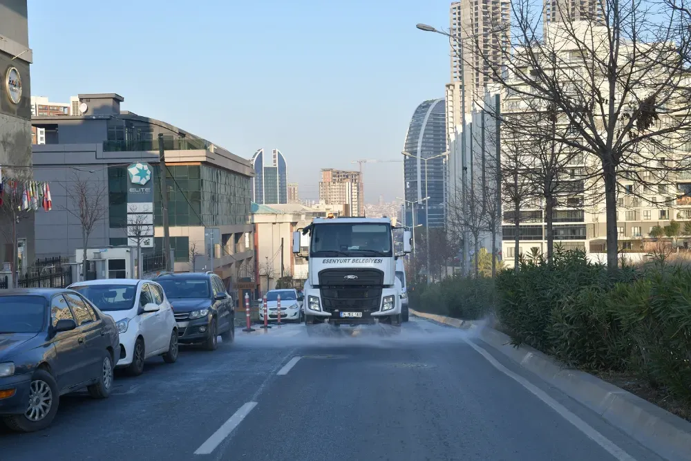  Herkes Uyurken Onlar Kenti Güne Hazırlıyor