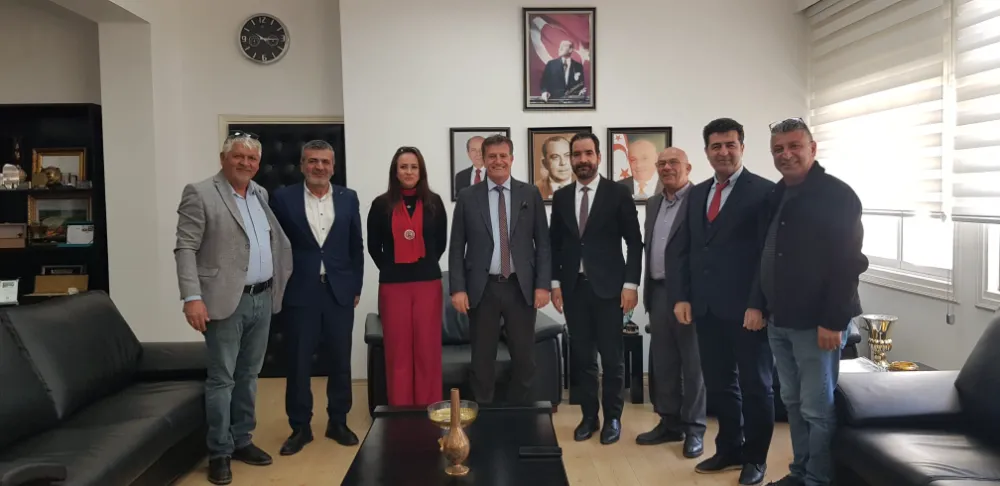 Arıklı, Kktc Alevi Kültür Merkezi Derneği Yetkililerini Kabul Etti