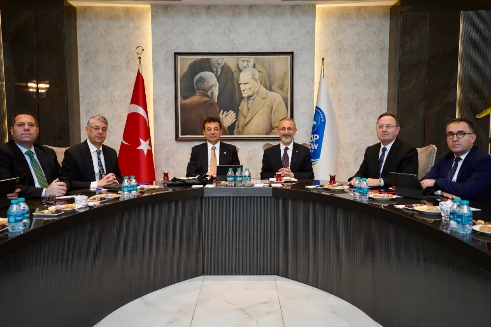 İmamoğlu'ndan Eyüpsultan Belediyesi'ne ziyaret