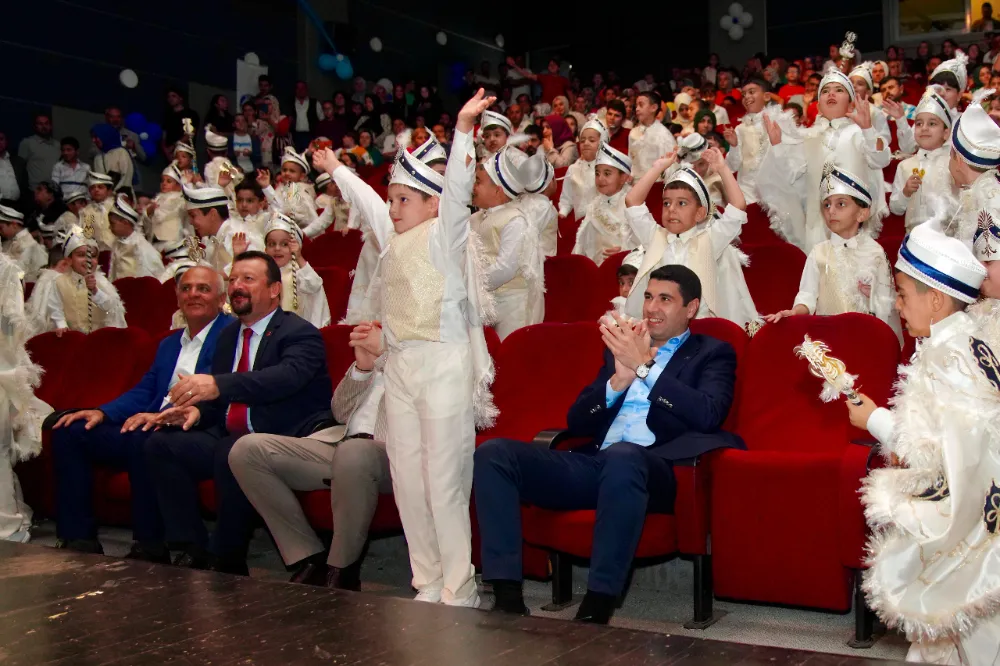 Avcılar’da Geleneksel Toplu Sünnet Şöleni Coşkusu