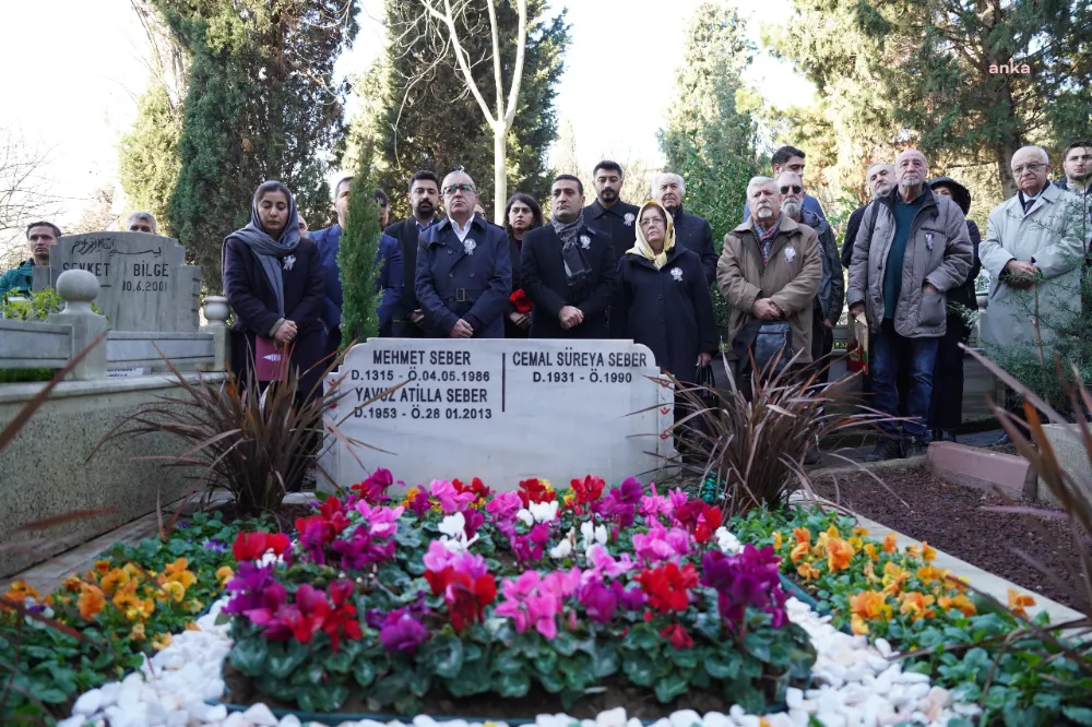 Cemal Süreya, Vefatının 35. Yılında Kabri Başında Kır Çiçekleriyle Anıldı