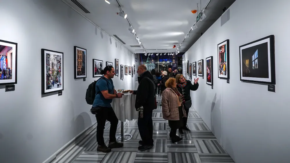 “Pera’dan Beyoğlu’na Fotoğraf Sergisi” İstiklal’de Sanatseverlerle Buluştu