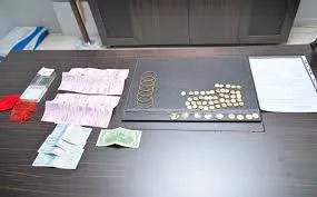 Esenyurt’ta Duyarlı Davranış: Parkta Unutulan 1 Milyon 200 Bin Lira Değerindeki Ziynet Eşyası Sahibine Teslim Edildi