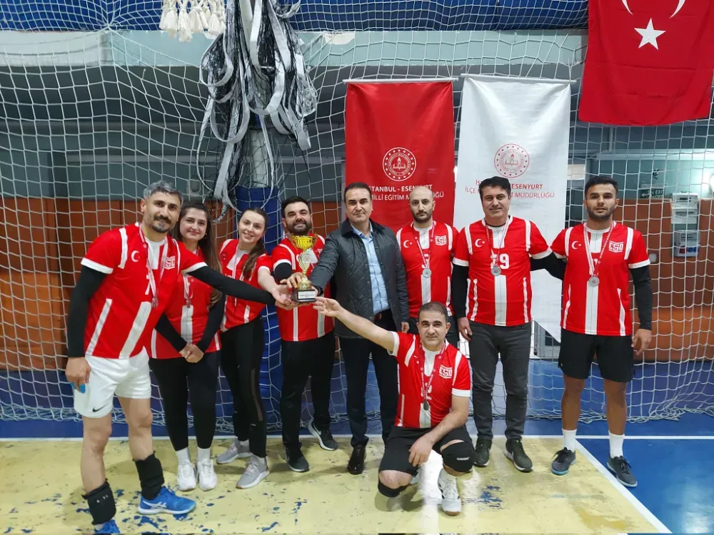 Özyolcu’dan Şehit Öğretmenler Anısına Vefa Dolu Turnuva