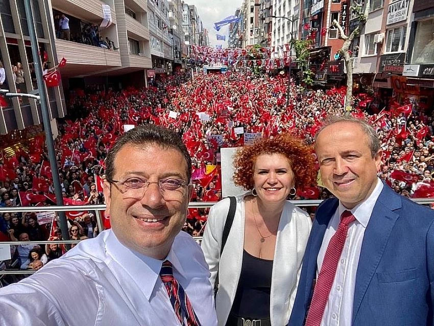 İBB Başkanı Ekrem İmamoğlu’na Avcılar’da Sevgi Seli!