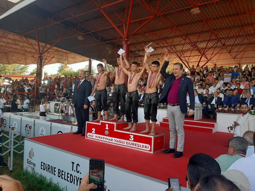 Avcılarlı Sporcular Madalyaya Doymuyor